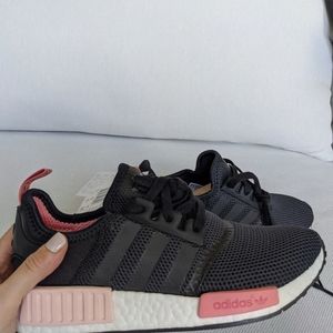 nmd peach pink